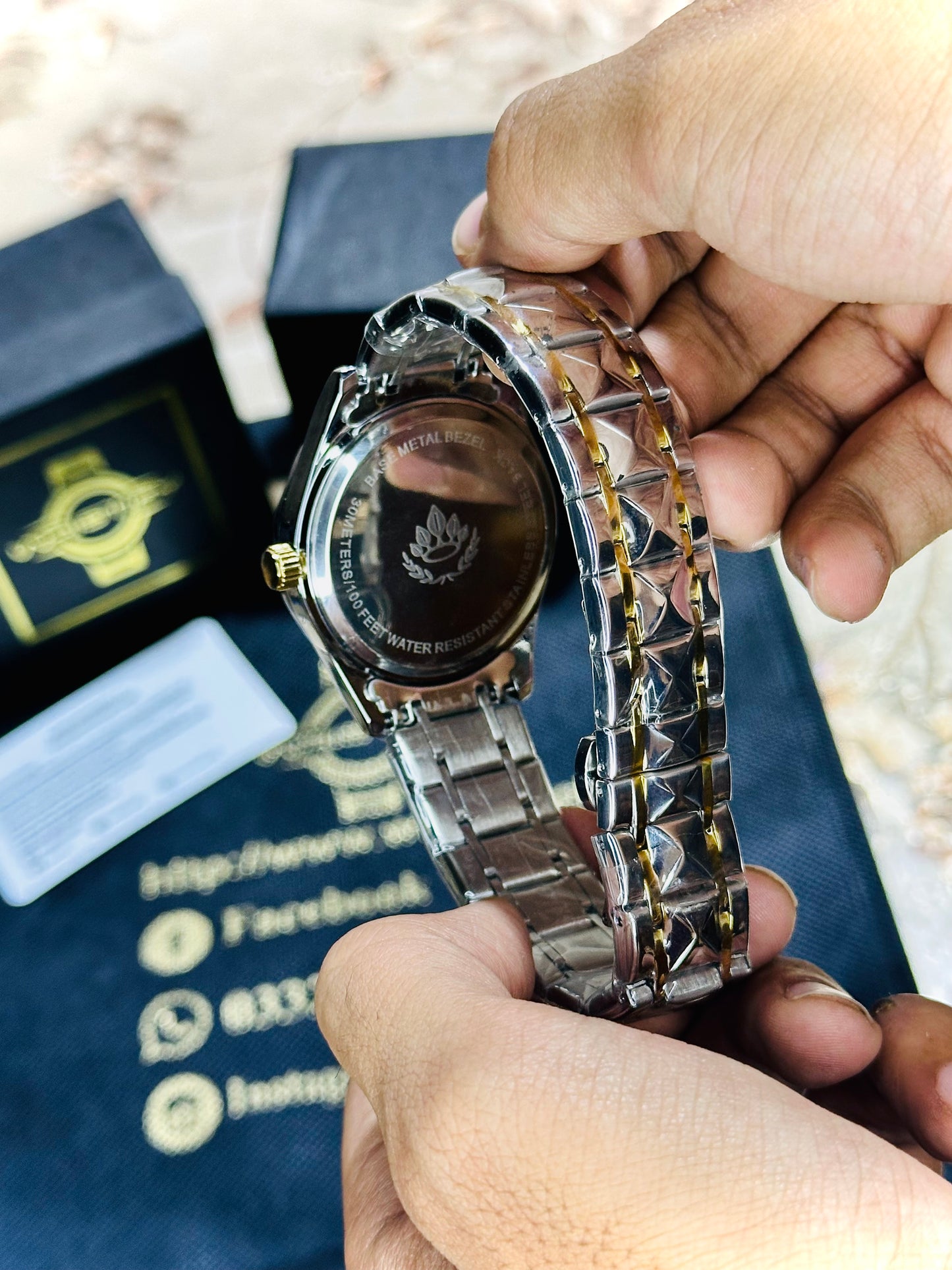 Quartz Men Watches With Diamond Cut With Stainless Steel