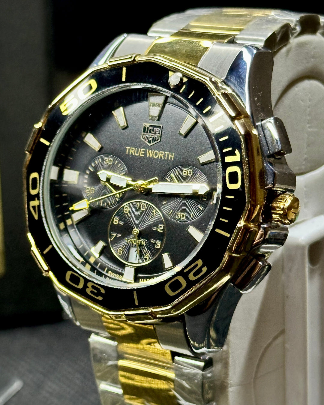 TRUE WORTH Branded Chronograph Men's Watch - Golden Silver